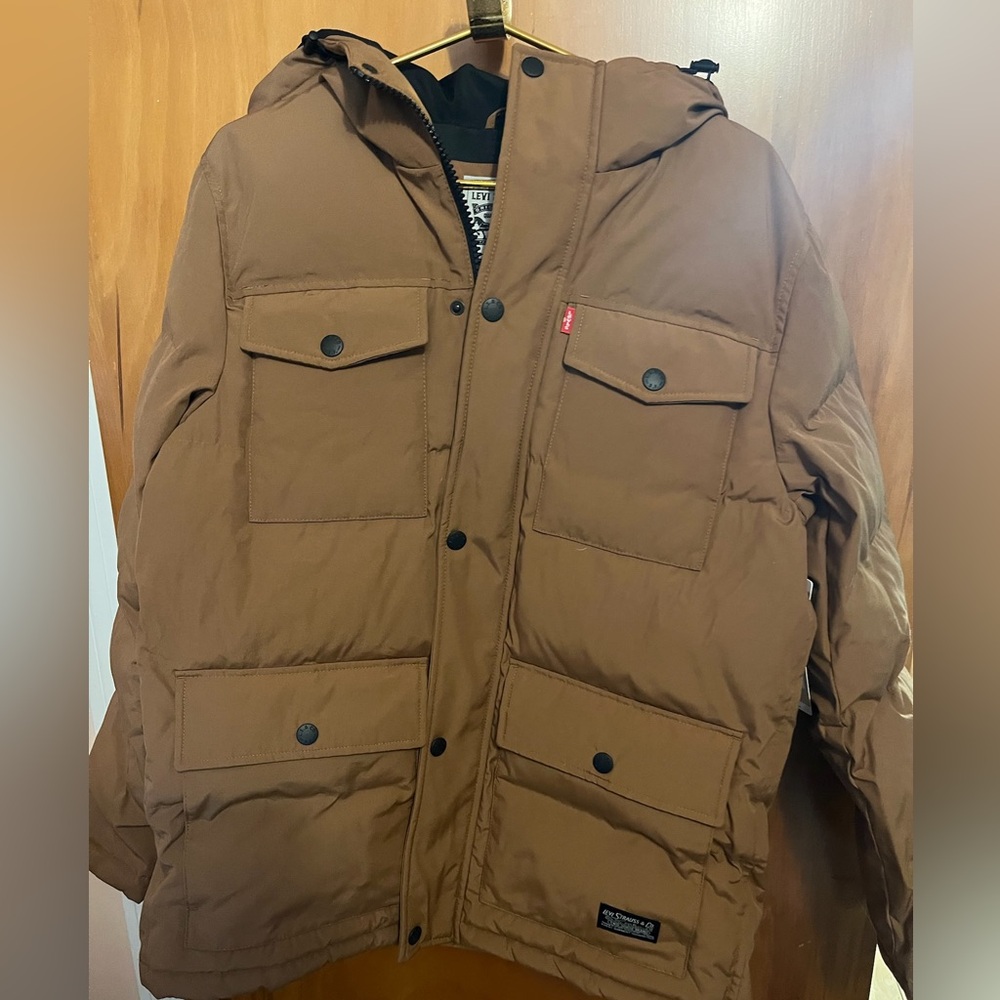 Levi's Puffer Jacket Men Small Tan Flap Pocket Hooded Snap Front Inside Zip
